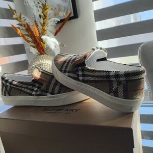 Burberry unisex vintage check slip on sneakers